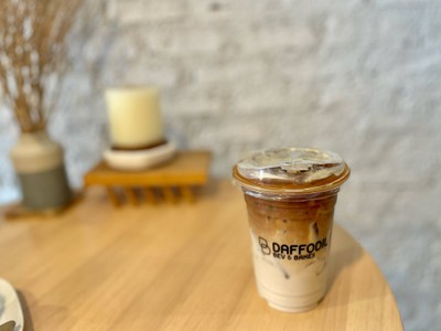 ☕️ Iced Oat Milk Coffee. (Price 85 Baht.)