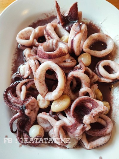 ปลาหมึกผัดกระเทียมโทน