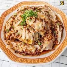 เกี๊ยวซอสเสฉวน (แห้ง)