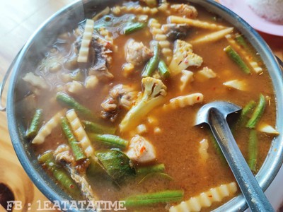 แกงส้มปลากะพง