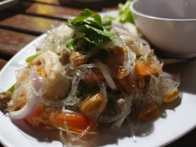 ยำวุ้นเส้น