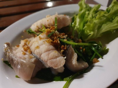 เนื้อปลาคังลวกจิ้ม