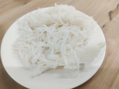 จานละ 10.- บาท