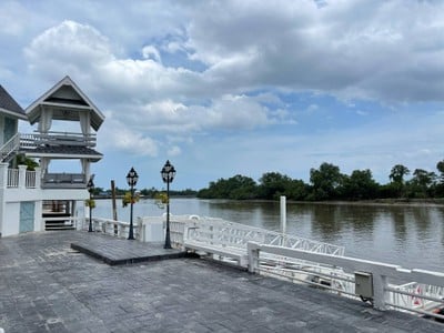 บริเวณโดยรอบ