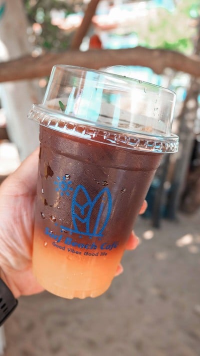 เมนูของร้าน Surf Beach Café