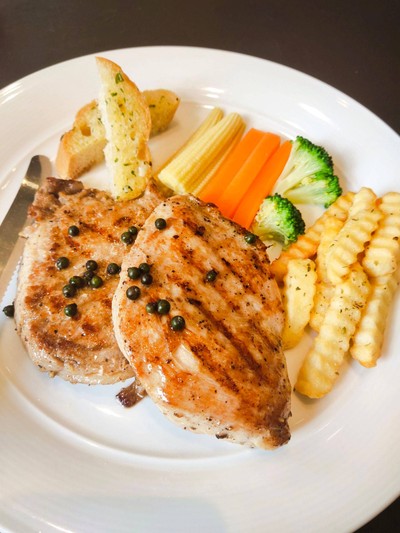 สเต็กดับเบิ้ลพริกไทยดำ(ไก่ หมู)