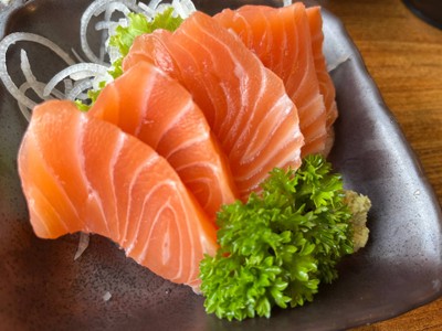 แซลมอน