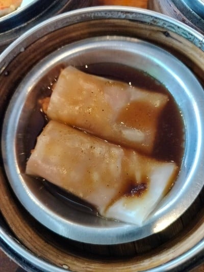 ก๋วยเตี๋ยวหลอดหมูแดง