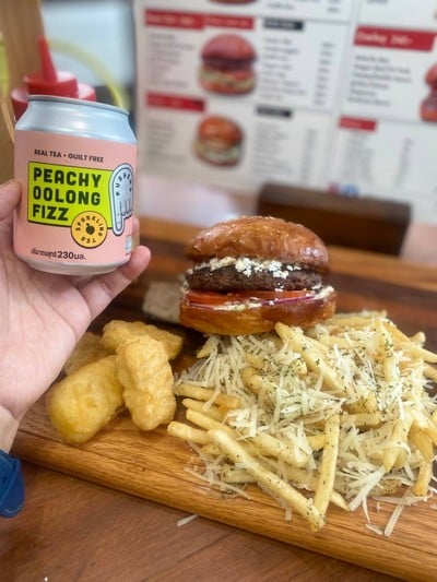 DANIEL THAIGER  BURGER ศูนย์วิจัย