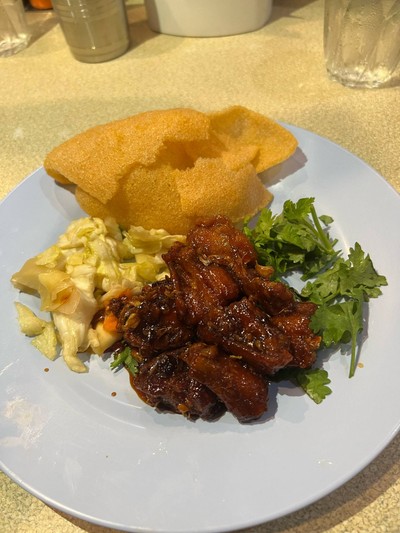 ปีกไก่ทอดเหล้าแดง