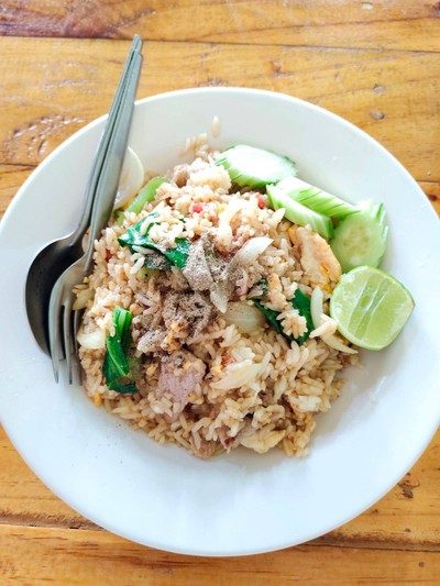 ข้าวผัดหมู