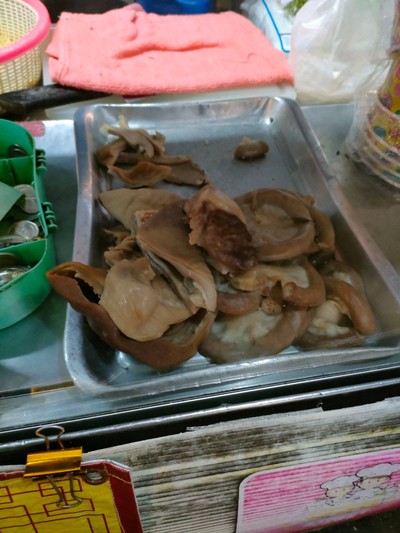 อาหาร หรือ เครื่องดื่ม