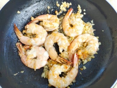 วิธีทำ ผัดบล็อคโคลี่กุ้ง วิธีทำ ผัดบล็อคโคลี่กุ้ง