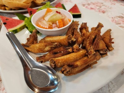 ปีกไก่ทอด