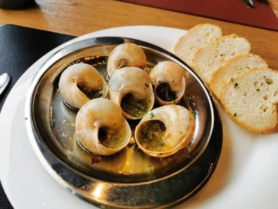Escargots A La Bourgigno