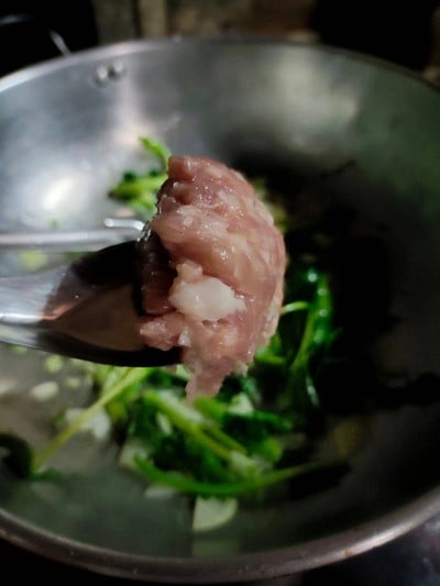 วิธีทำ ข้าวผัดหมูยอ