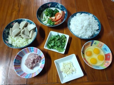 วิธีทำ ข้าวผัดหมูยอ