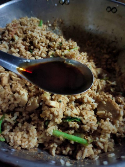 วิธีทำ ข้าวผัดหมูยอ