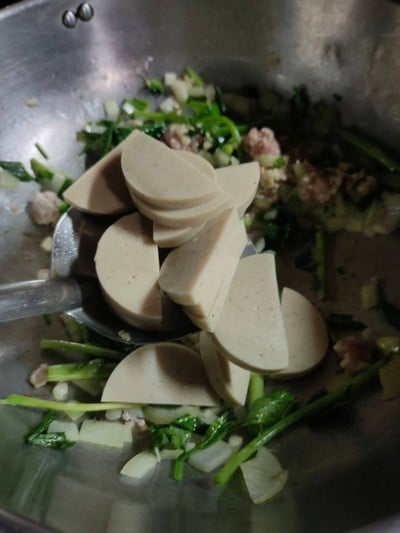 วิธีทำ ข้าวผัดหมูยอ