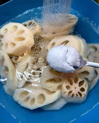 วิธีทำ ต้มรากบัว กระดูกอ่อน เก๋ากี้ #Wongnaichef