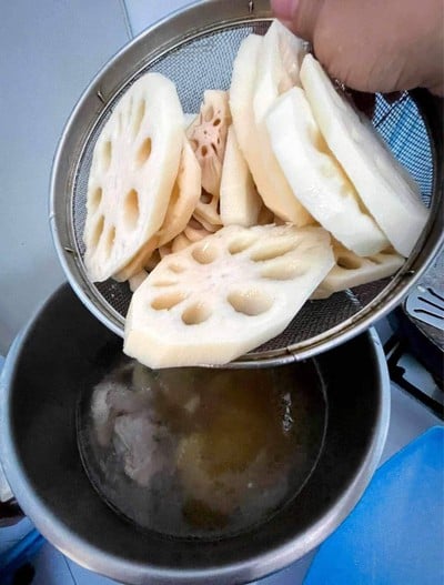 วิธีทำ ต้มรากบัว กระดูกอ่อน เก๋ากี้ #Wongnaichef