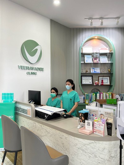 เป็นอีกหนึ่งคลินิกที่ยกให้เป็นที่ 1 เรื่องความสวย “ Veeravadee Clinic “ ทางคลินิ