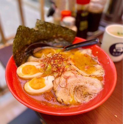 🍜 Spicy! Ebi Miso Ramen. (Price 320+ Baht.)