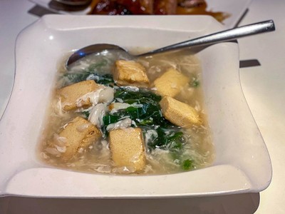 Braised Spinach Bean Curd with Crab Meat