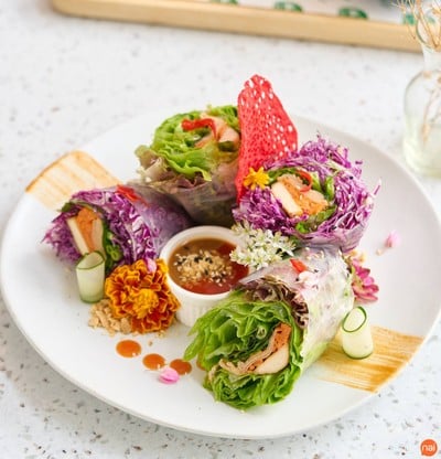 Nature's Charm Vegan Cafe สุขุมวิท 51