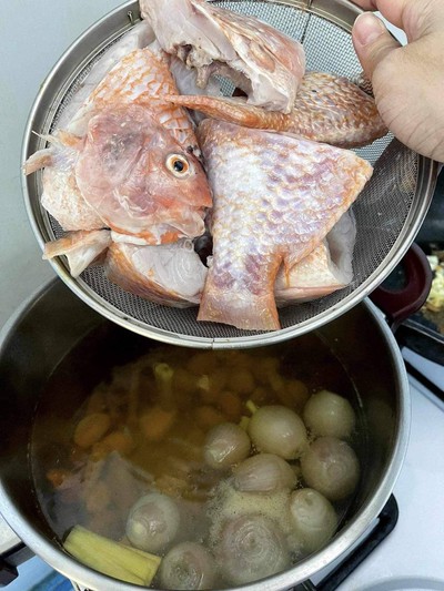 วิธีทำ ปลาทับทิมต้มขมิ้น #Wongnaichef