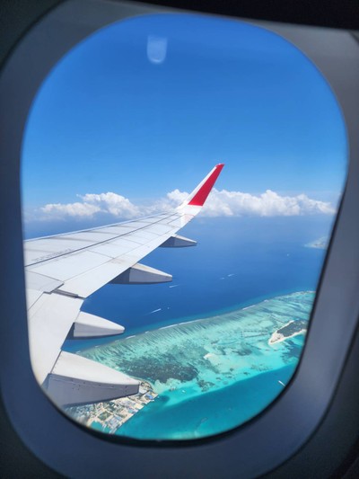 เป็นวิวที่สวยสุดจากการมองลงมาจากช่องหน้าต่างบนเครื่องบิน 