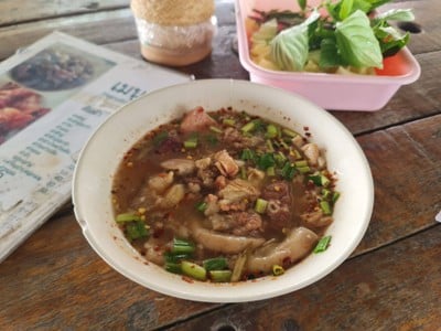 ต้มแซ่บเนื้อ