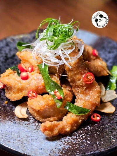 กุ้งทอดเคลือบไข่เค็ม