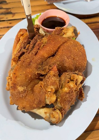 อาหาร หรือ เครื่องดื่ม