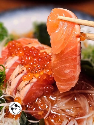 แซลม่อนทาทากิ