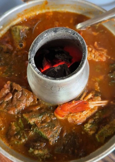 อาหาร หรือ เครื่องดื่ม