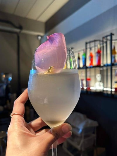 รักแรกพบ