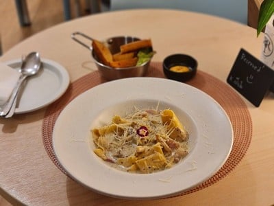 Truffle cream guanciale