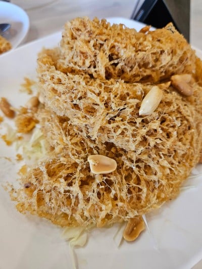 ยำปลาดุกฟู
