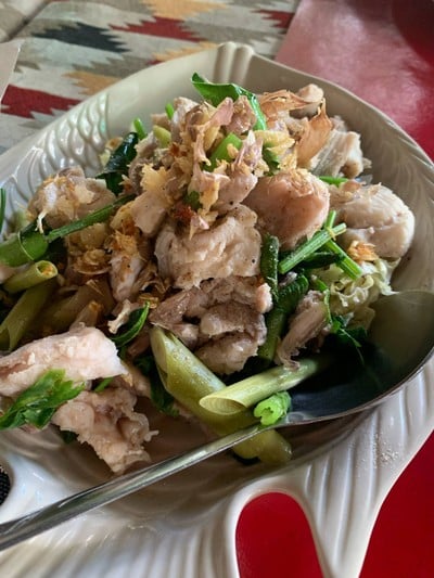 ปลาค้าวลวกจิ้ม