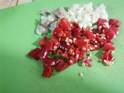 วิธีทำ ขาหมูตุ๋นคั่วพริกเกลือ วิธีทำ ขาหมูตุ๋นคั่วพริกเกลือ