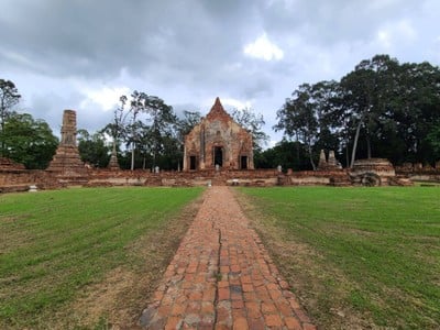 วัดโพธิ์ประทับช้าง