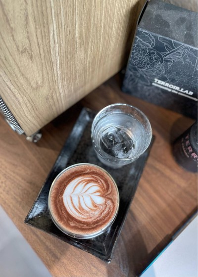 🌰 Hot Mocha. (Price 75 Baht.)