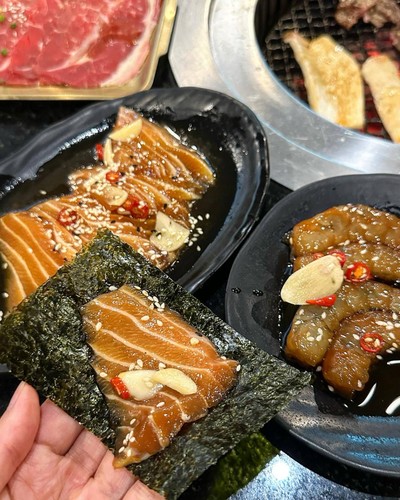 แซลมอนดอง