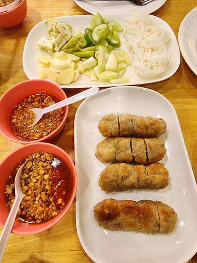 แหนมเนือง