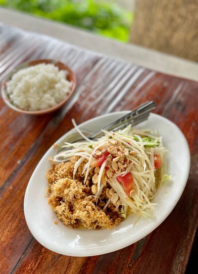 🥗 ส้มตำปลาดุกฟู. (ราคา 150 บาท)