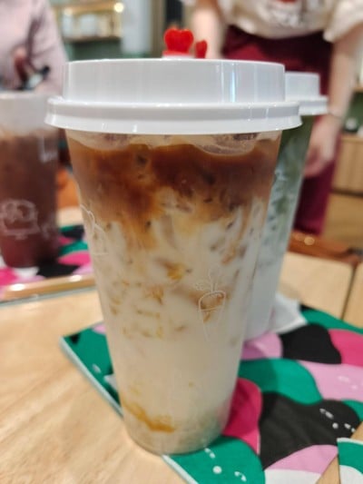 ICED PEANUT BUTTER LATTE