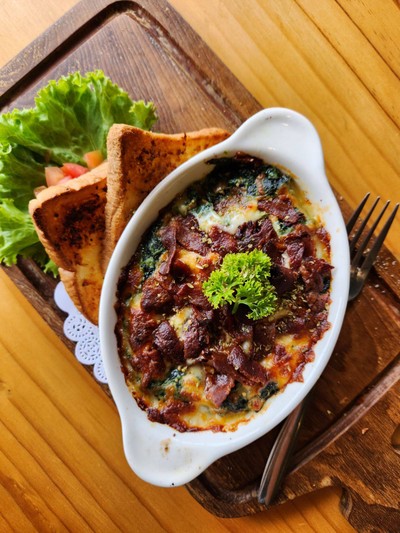 อาหาร หรือ เครื่องดื่ม