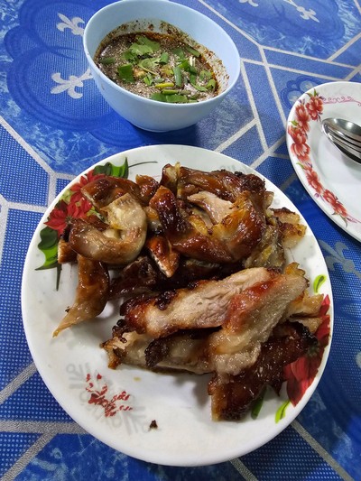 คอหมู+ไส้อ่อนย่าง