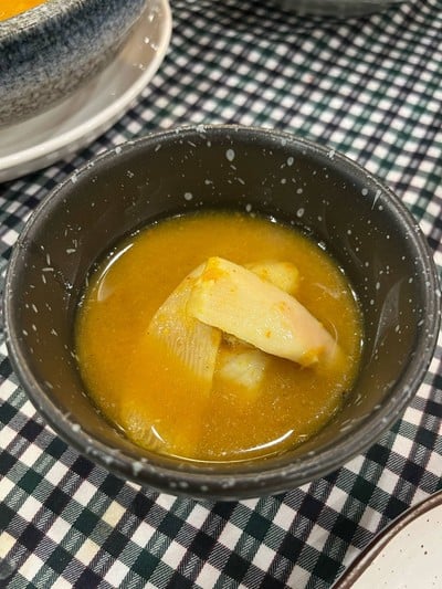 แกงเหลืองปลากะพงยอดมะพร้าว